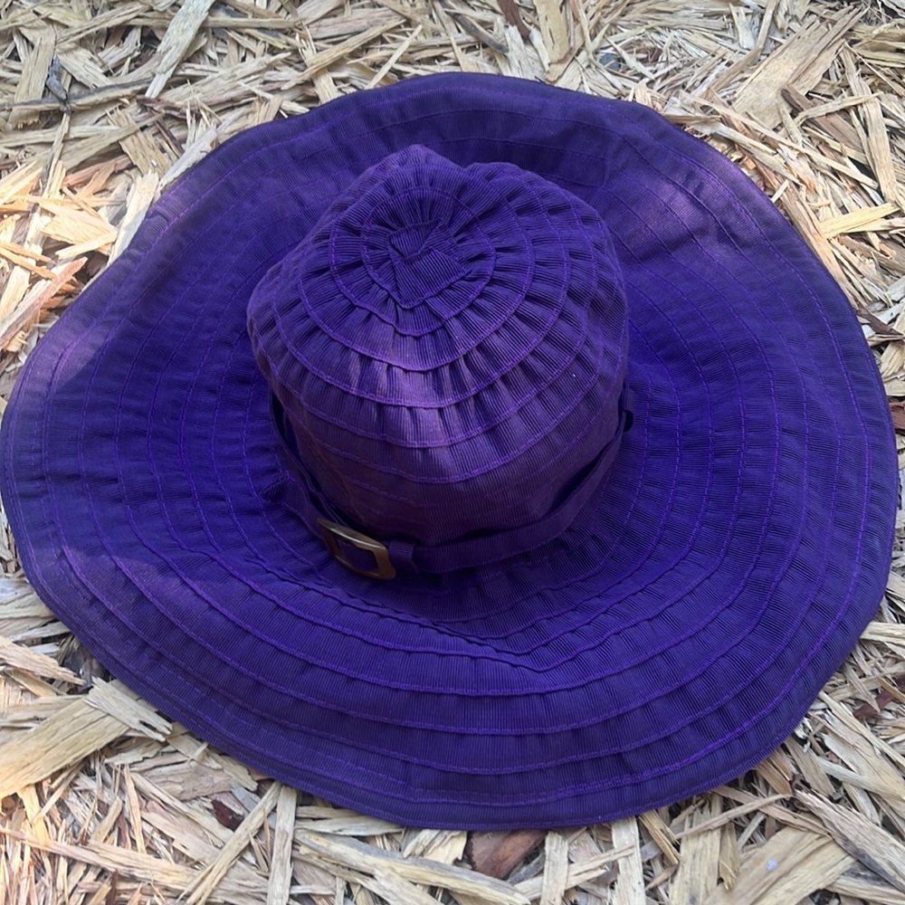 Sun hat - Picture 3 of 3